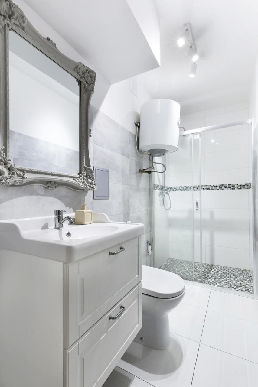 Elite Podwale Przedmiejskie Old Town Apartment *